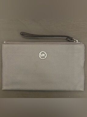 Michael Kors Gray Leather Wristlet MK Logo Zip Clutch Wallet